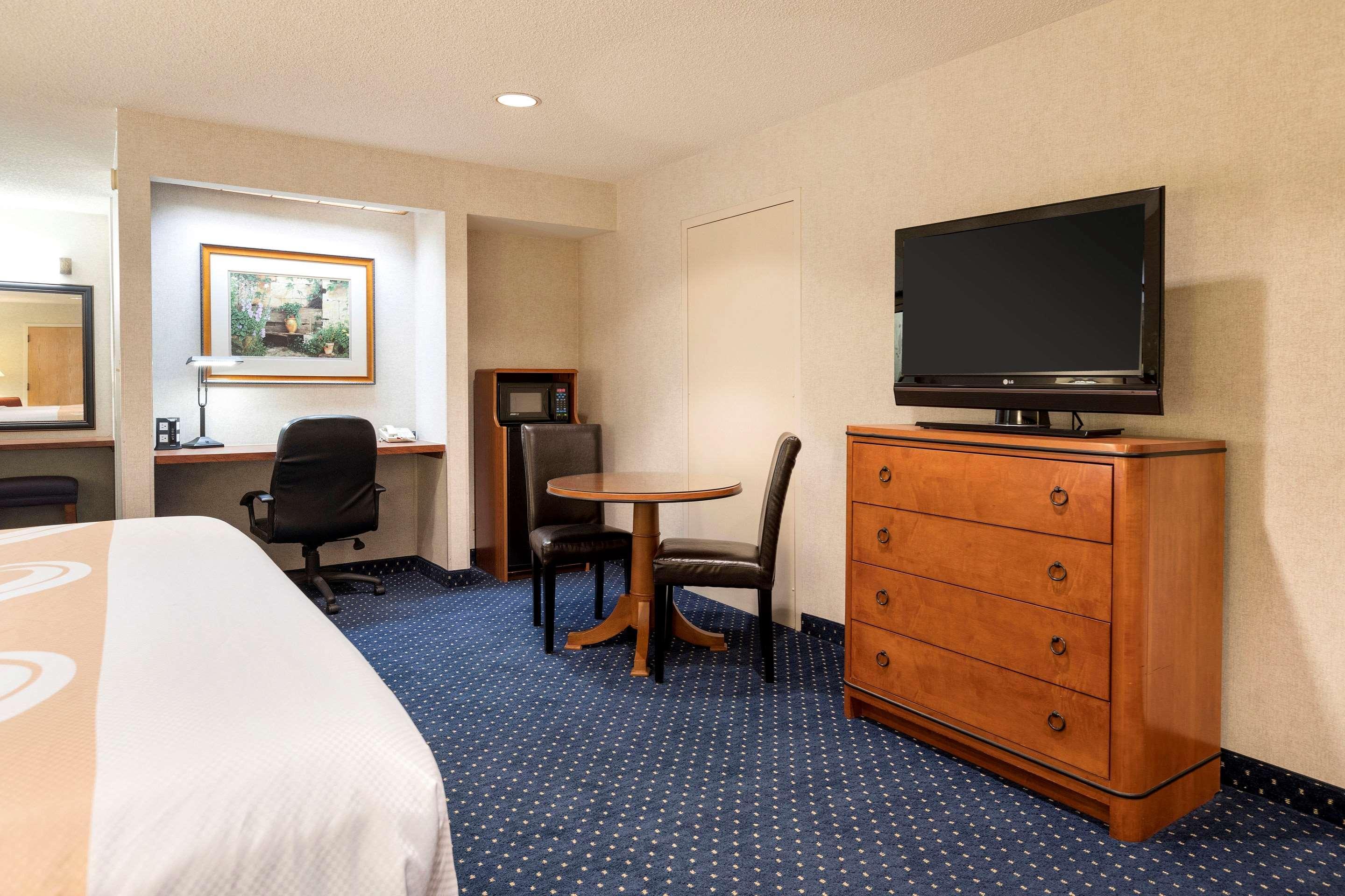 Quality Inn Auburn Hills - Detroit North Exterior foto